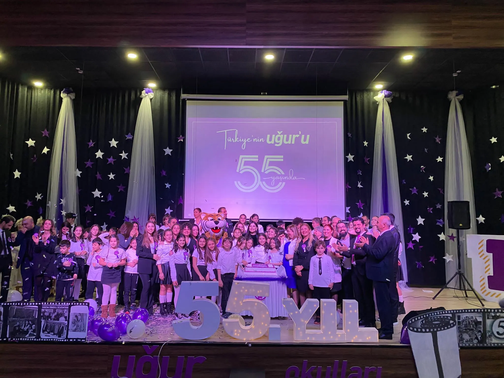 Uğur Okulları 55’inci yılını kutladı 